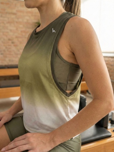 Tank Crop Gradient Verde Musgo
